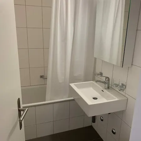 Brand New Center Downtown Apartment, Brauer - Self Checkin *