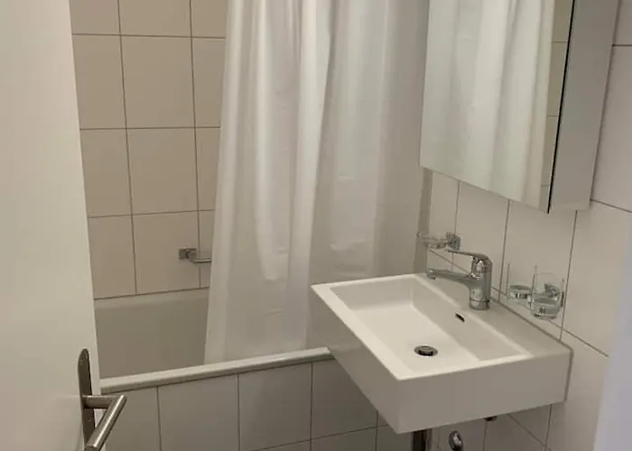 Brand New Center Downtown Apartment, Brauer - Self Checkin